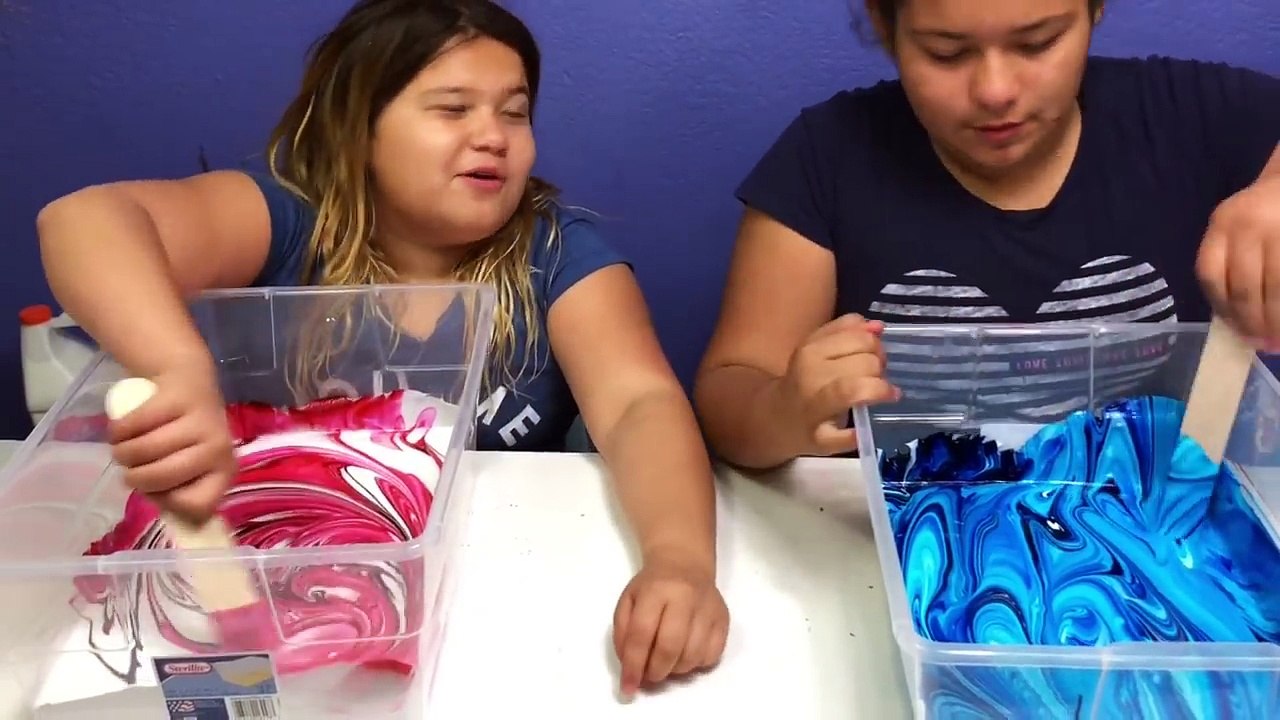 1 GALLON OF ELMER’S FLUFFY GLUE ALL VS 1 GALLON OF AMAZON BASICS FLUFFY SCHOOL GLUE - GIANT SLIMES - YouTube