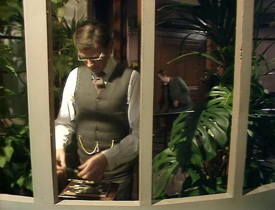 The Rivals of Sherlock Holmes  S02E09