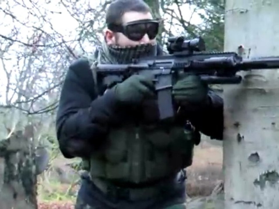 EXTREME AIRSOFT / SOFTAIR ACTION A&K M249 JG AK...