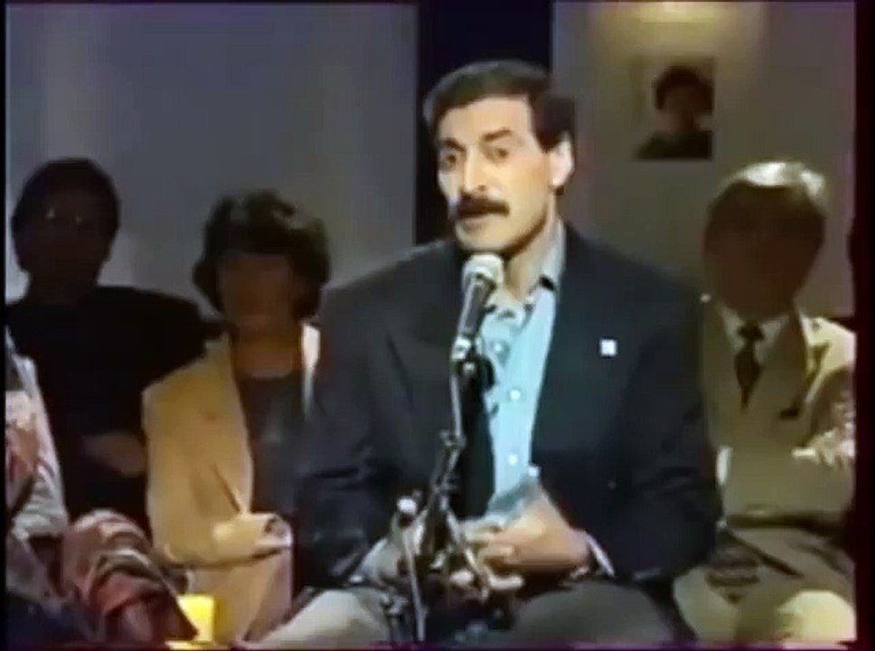 Ferhat Mehenni n'aimait pas faire la distinction entre algérien et kabyle