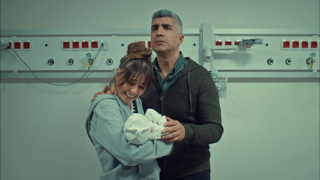 İstanbullu Gelin 53. Bölüm Ogün & Ozan Barış Şanlısoy - Yağmur Çocuk