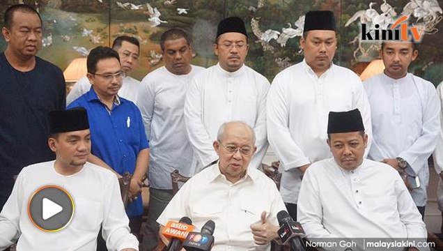 Bagitahu saya parti mana yang tidak berdasarkan kaum? soal Ku Li