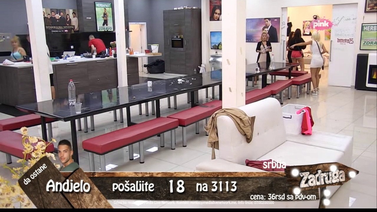 Sara i Teodora se raspravljale a onda je upala GOCA i napravila KOMPLETNI HAOS: Misliš da ne misle da se j3b3š za pare, da te je j3bo Ćazim!