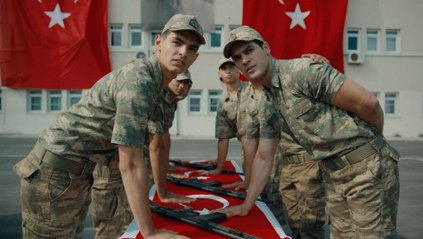 Yeni Gelin 53. Bölüm Asker Yemin Töreni