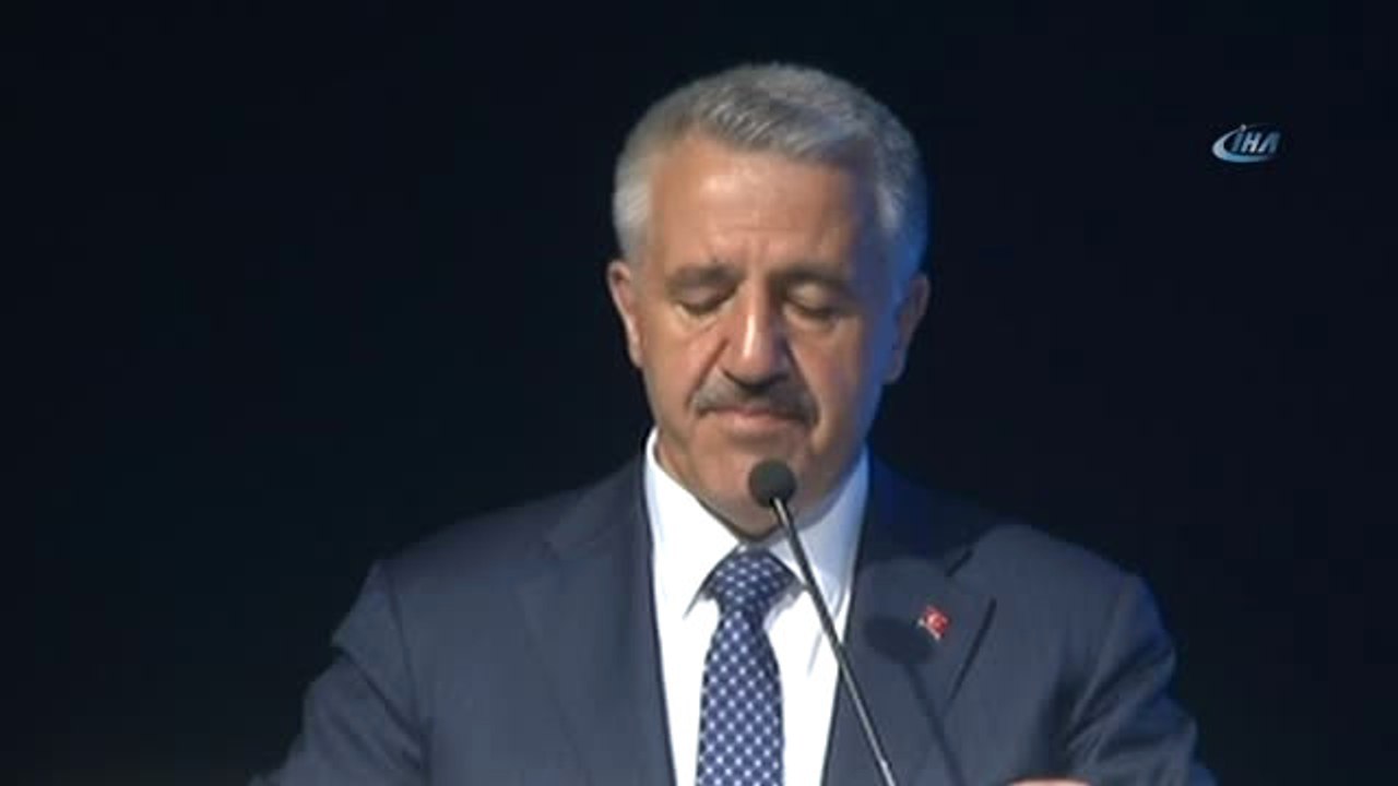 Bakan Arslan: "Birileri Göçe Sebep Olduğu İçin 'Yüksek Hızlı Tren Yapılmamalı' Dese De, Biz İnadına...