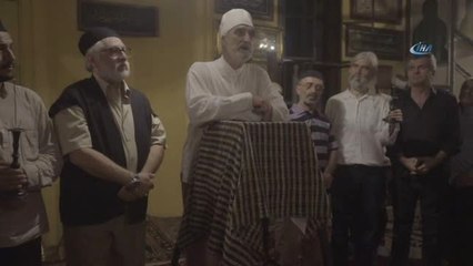 Bursa'da Ziyarete Açılan Sakal'ı Şerif'e Vatandaşlardan Yoğun İlgi