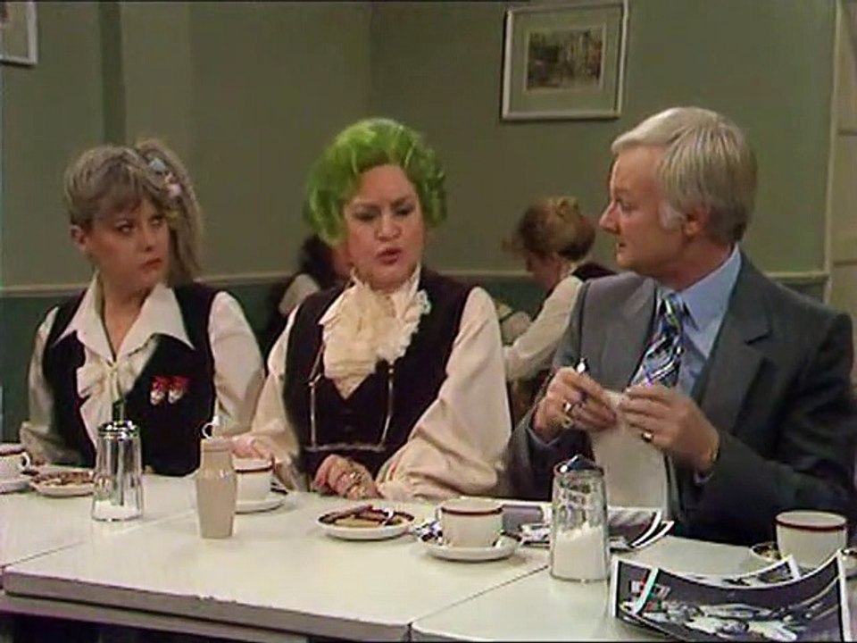 Are You Being Served S08E03  Front Page Story