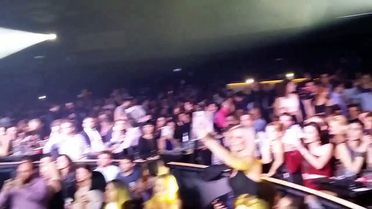 ΑΠΙΣΤΕΥΤΟ SHOW !!! Πάολα - Πόσες Φορές - Live 2016 HD