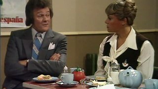 Are You Being Served S07E01  The Junior