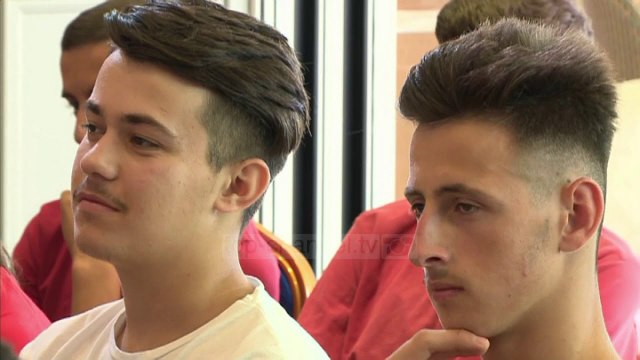 Rama: Në 10 vitet e ardhshme, 250 mijë të punësuar në turizëm - Top Channel Albania - News - Lajme