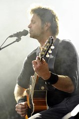 Bertrand Cantatmet-il fin à sa carrière ?