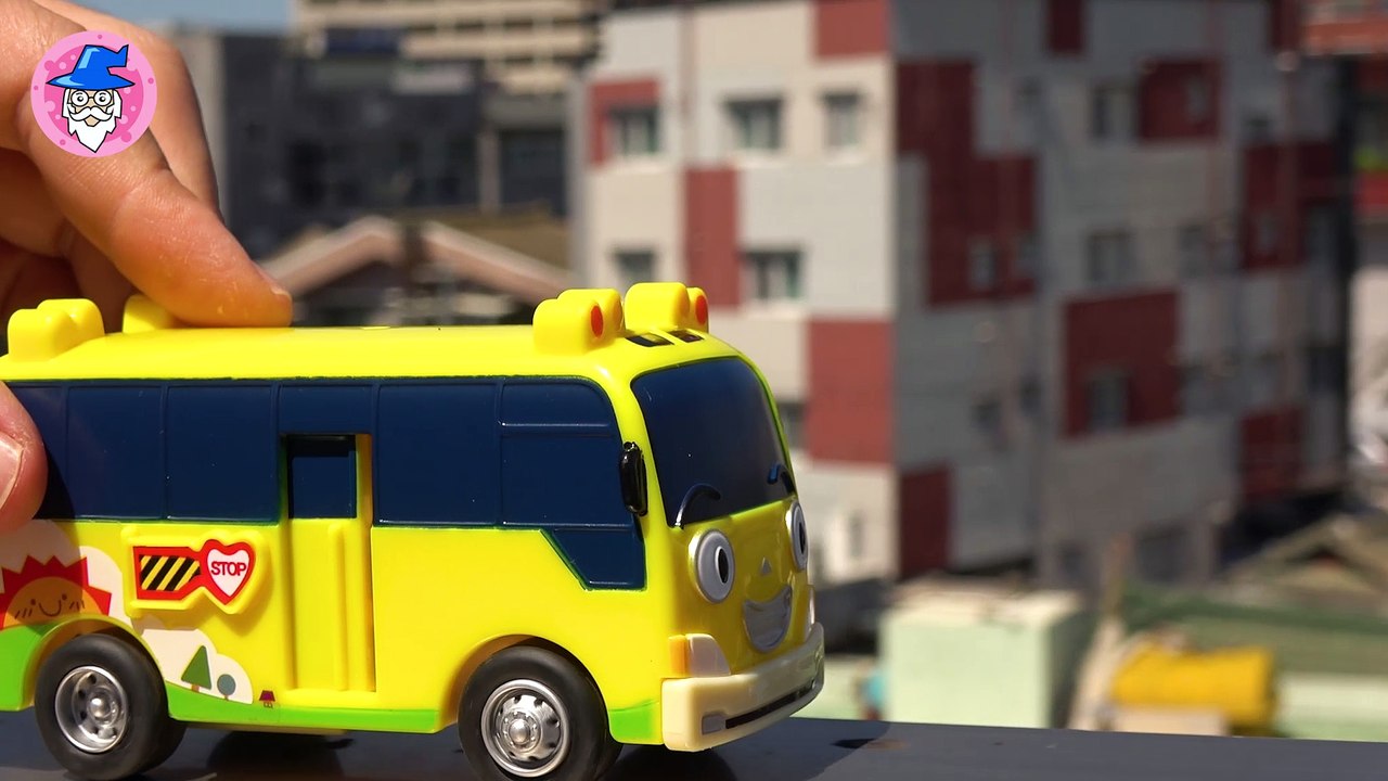 Tayo the Little Bus Toys Wheels on the Bus School Song Videos for Children in real life