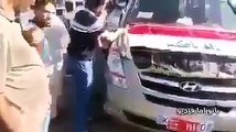 #إيران تمنع دخول السيارات التي تحمل العلم العراقي  وتطلب من سواق السيارات خلعه !!!!لم نتاكد من صحة الفيديو