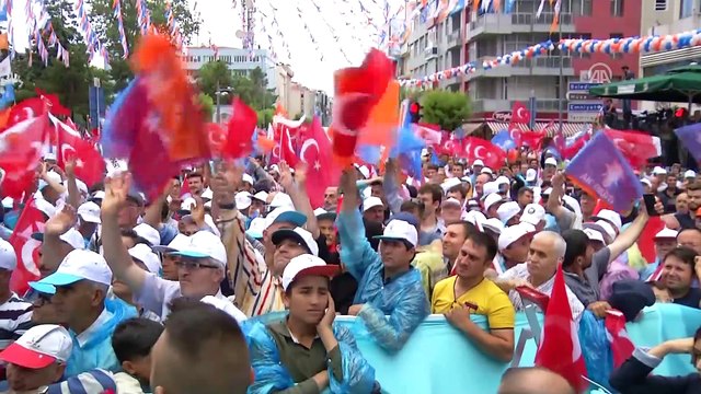 Başbakan Yıldırım: 'İlk 4 ayda Türkiye yine rekor yaptı, yüzde 7,4 büyüdü' - UŞAK