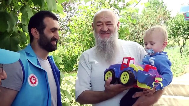 TDV'den katliam yaşanan Boşnak köyüne ramazan yardımı - AHMİÇİ