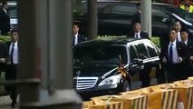 WATCH: North Korean leader Kim Jong Un's guards flank his motorcade as he leaves St Regis hotel for the Istana to meet with Prime Minister Lee Hsien Loong.(Vi