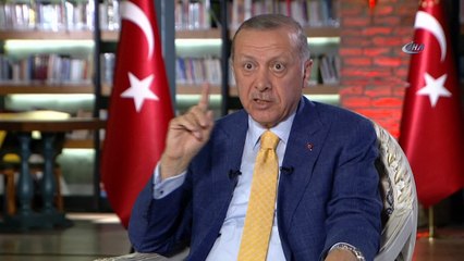 Скачать видео: Cumhurbaşkanı Recep Tayyip Erdoğan: 'Güneydoğulu kardeşlerimiz, Kürt kardeşlerimiz bizi seviyorsa, oralarda AK Parti önemli bir güç halindeyse sebebi biz oralara hizmet götürdüğümüz içindir'