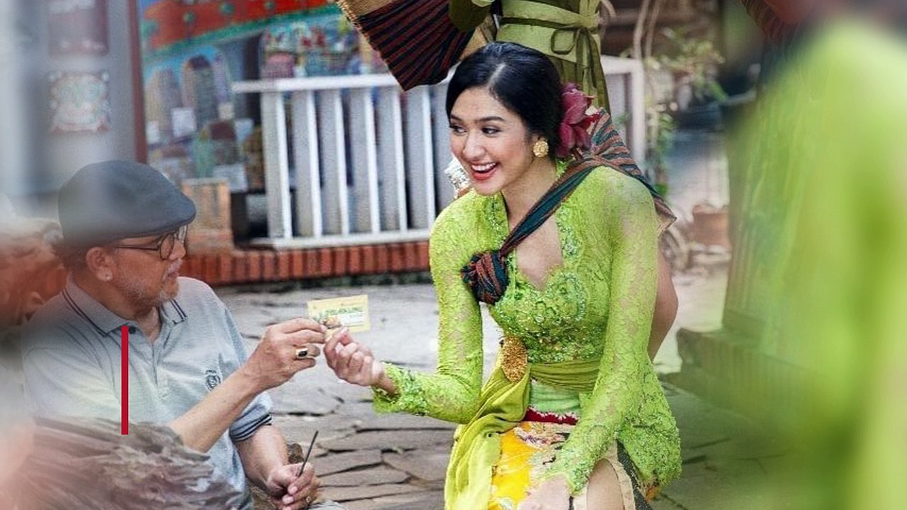 Potret Cantiknya Mikha Tambayong Jadi Tukang Jamu Ini Bikin Terpana