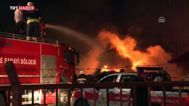 Konya'da lastik deposunda yangın