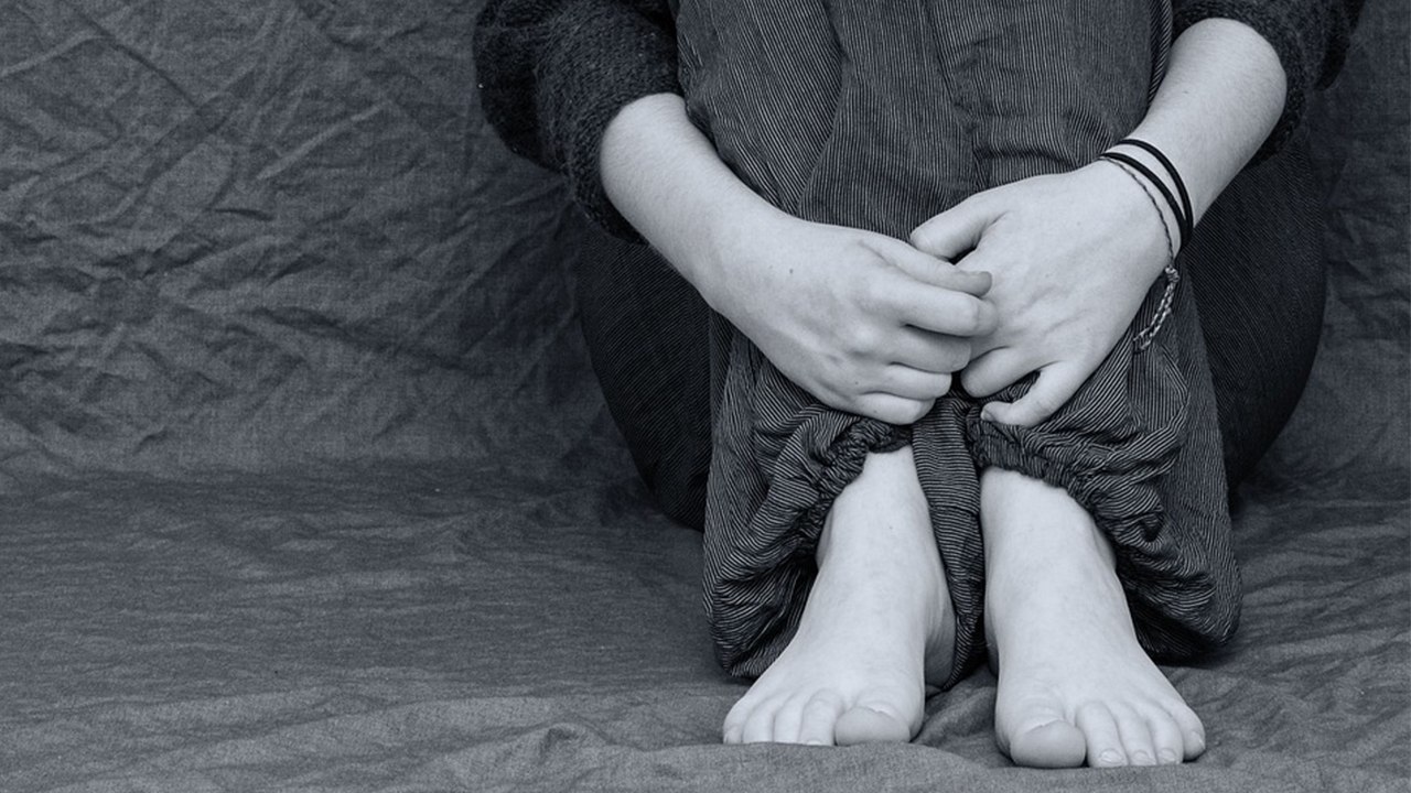 Loneliness: Risk to Life | अकेलेपन से जा सकती है आपकी जान, बढ़ जाता है इन बिमारियों का खतरा | Boldsky