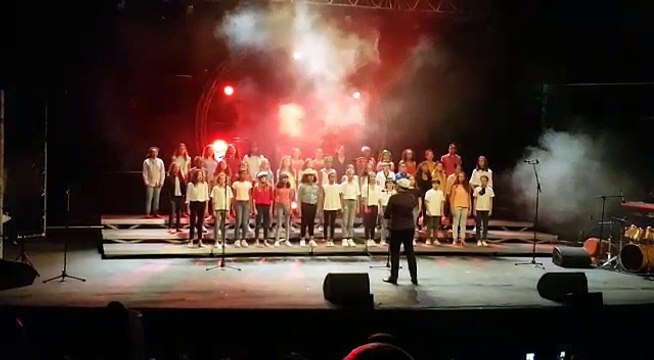 Chorale Clg Juliette Dodu/ Clg La Montagne - L'homme à la moto Edith Piaf - Académie de La Réunion