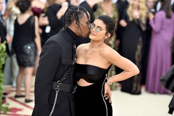 Kylie Jenner supprime toutes les photos Instagram de sa fille Stormi