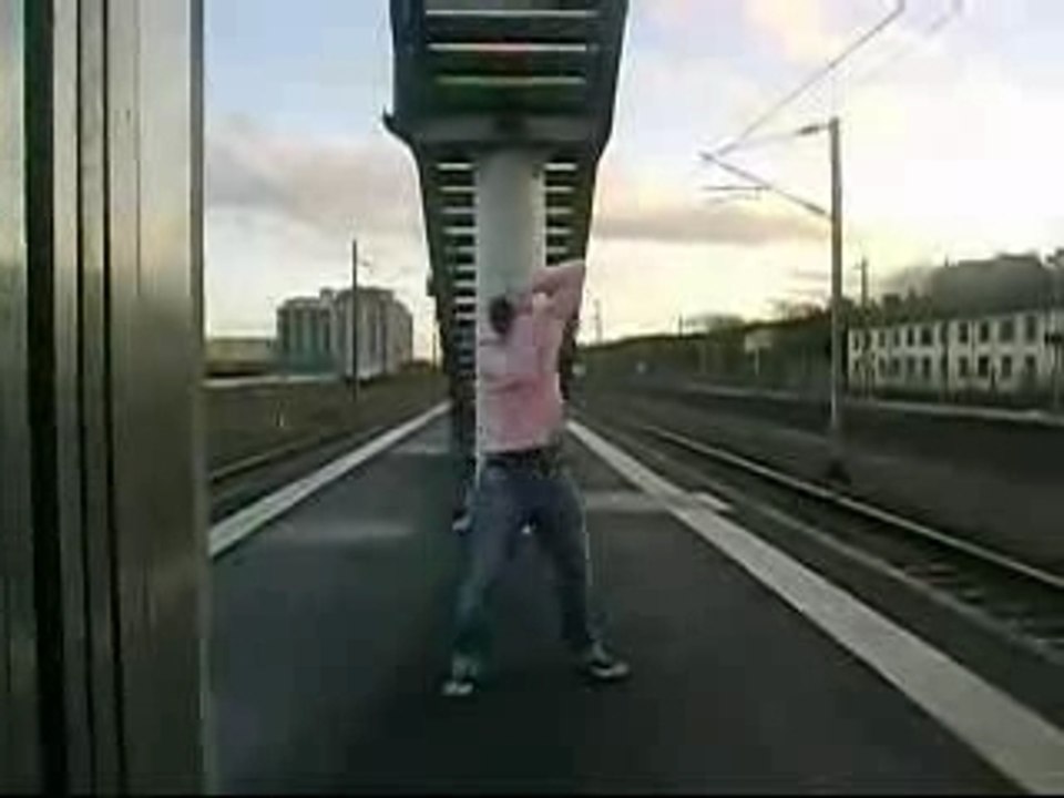 Tecktonik montage ascenseur