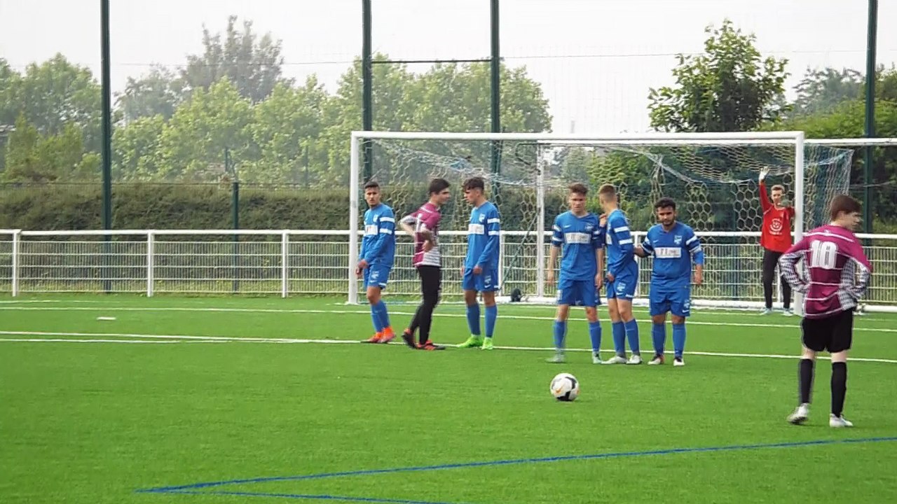 Championnat D2 U17.  LEERS - LAMBERSART :  3 - 4  (3-1)