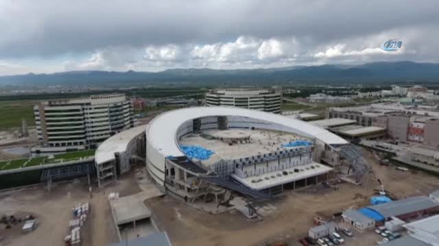 Başbakan Yardımcısı Akdağ, Erzurum Şehir Hastanesi İnşaatında İncelemelerde Bulundu