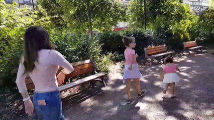 THE FLOOR IS LAVA CHALLENGE - LE SOL C'EST DE LA LAVE 