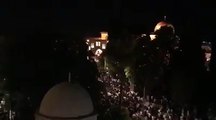 امتلاء المسجد الأقصى خلال صلاة التراويح رغم مضايقات الاحتلال مع استمرار توافد المصلين لإحياء ليلة 27 من رمضان