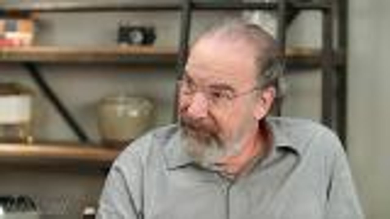 'Homeland' Star Mandy Patinkin On Refugee Activism & Being the Voice "For the Most Vulnerable" | In Studio