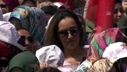 Erdoğan: "Şurada 12 Gün Kaldı, 12 Günden Sonra Derslerine Çalışırlar"