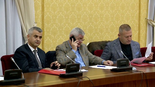 Reforma nis me blerjen e votave - Top Channel Albania - News - Lajme