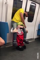 This drunk guy costume is incredible!