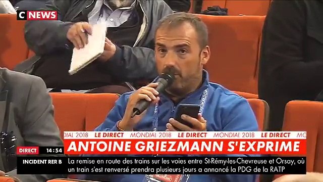 Mondial 2018: Un journaliste espagnol pose une question à Antoine Griezmann avec une application de traduction - VIDEO