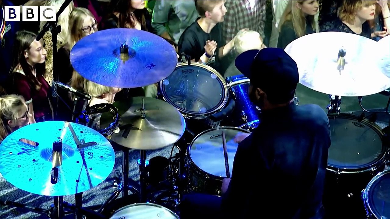 Royal Blood -  How Did We Get So Dark (LIVE)