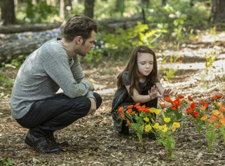 The Originals Season 5 Episode 8 (5x8) " The Kindness of Strangers " The CW