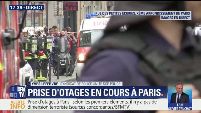 L'individu se serait retranché dans une start-up et détiendrait des otages dont une personnes blessée à la tête (SGP Police)