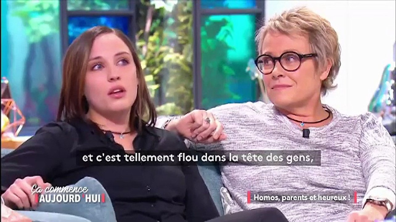 "Il y a de l'amour et ça c'est une famille" : Karla, 21 ans, a toujours eu deux mères et elle en est fière