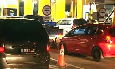 Selasa (12/6), Arus Lalin di Pintu Tol Pasteur Ramai Lancar
