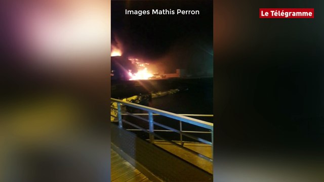 ​Lorient La Base. Mathis Perron était sur les quais lorsque le bâtiment des Défis s'est embrasé