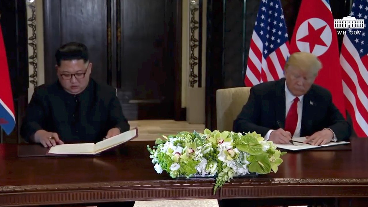 President Trump And Kim Jong-Un Sign Mysterious Friendship Document