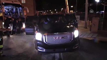 Başbakan Yıldırım, Vatandaşlarla Fotoğraf Çektirip Sohbet Etti