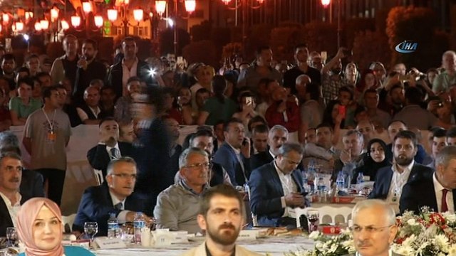Başbakan Binali Yıldırım: “Bir yandan hizmetleri yaparken bir yandan da terör odaklarını bir bir yok ediyoruz”