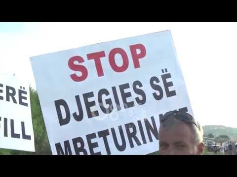 Ora News - Protestë kundër mbetjeve, banorët e Porto Romanos: Të largohen mbeturinat, po na vrasin