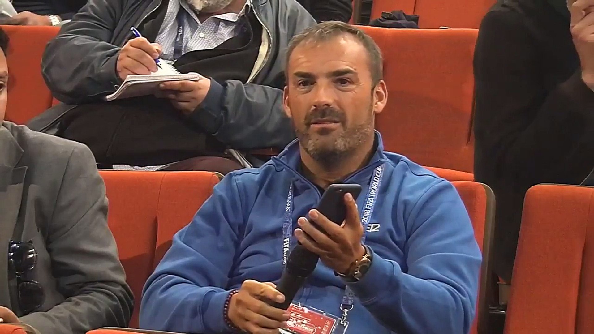 ⁣İspanyol gazeteci, Griezmann'a Barcelona'yı 'Google translate' ile sordu