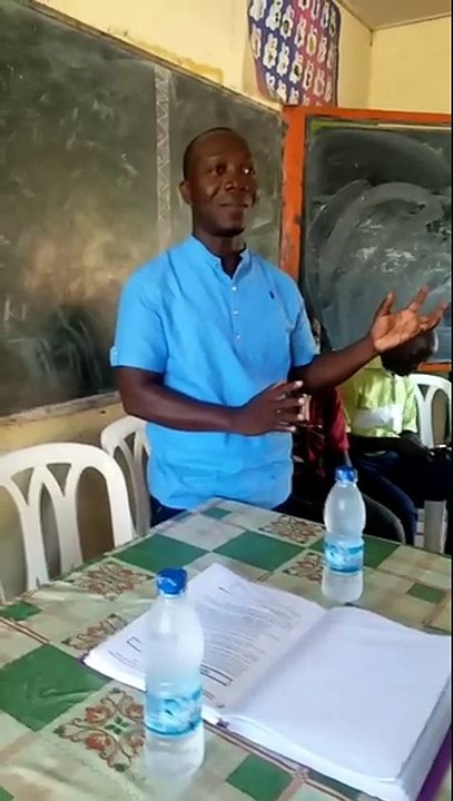 Boycotte.. Les actions sur le territoire national se poursuivent et se multiplient , ce dimanche le SN #Youan_bi_Agenor invité par la VP et Militante de première heure du  FPI maman Masseni_Bamba ancienne député