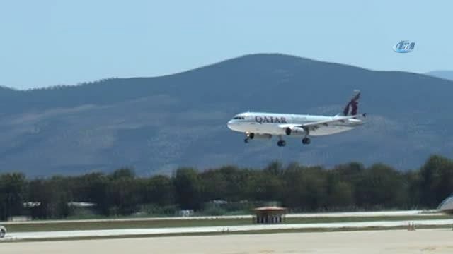 Gurbetçiler Uçaktan İner İnmez Sandıklara Koştu