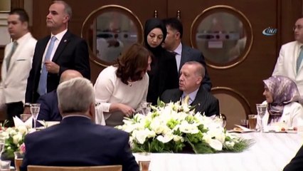 Erdoğan: “Biz Terörist Değil, Biz Bu Ülkenin Hizmetkarı Olacak Bir Nesil Yetiştirmeye Çalışıyoruz”